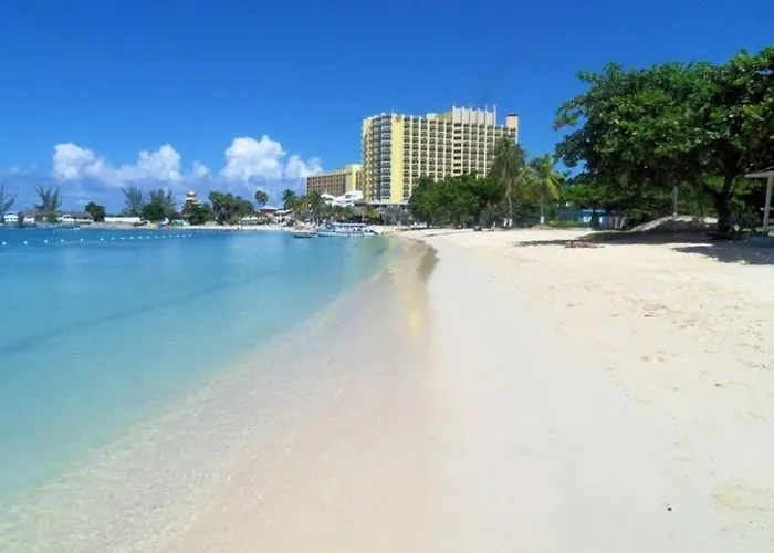 Sunshine Island Vacation Home