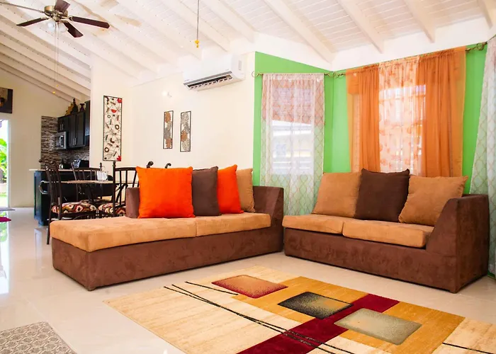 Czar'S Romantic Retreat-2 Bedroom Home And Pool